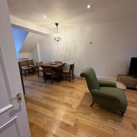 Gilberts Townhouse Penzion