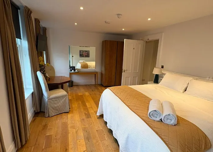 Gilberts Townhouse Guest house